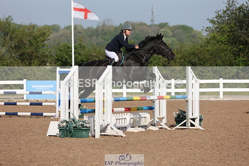 240510A-084419-04384 - Cls 13 British Novice and 90cm Open