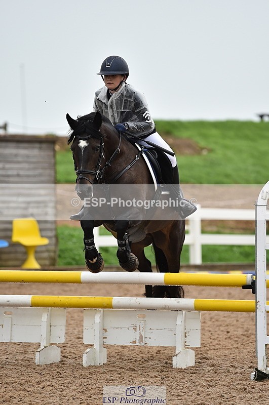 220829A-172720-00436 - 80cm Classes 5a 5b & 6