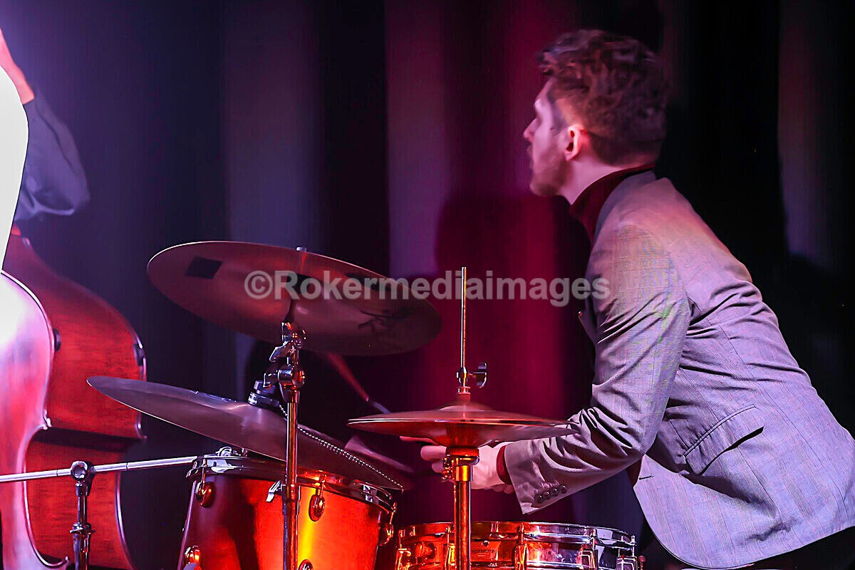 AMP  Ben-43 - AMP TRIO + Ben Holder