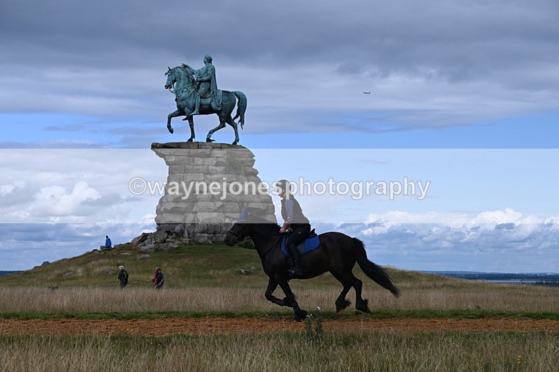 DSC_8718 - Time at Statue 13:52 to 14:33