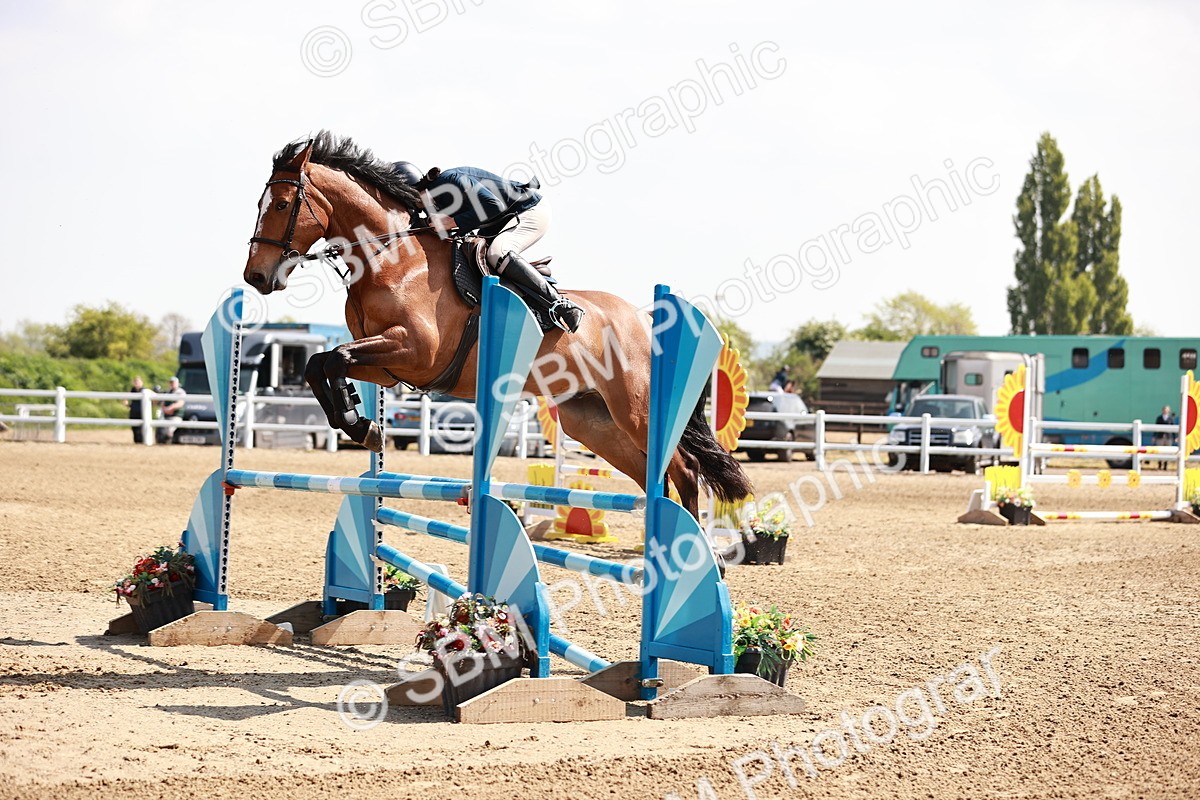  - Class 23 - Senior 1.05m