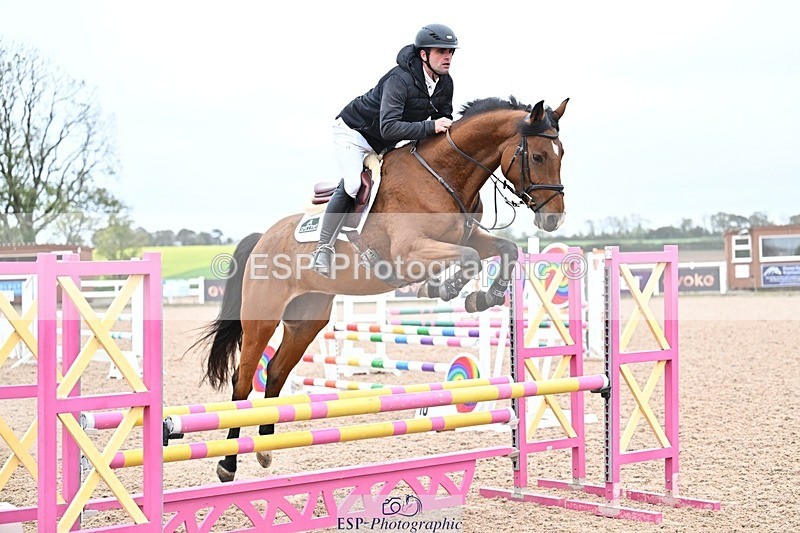 251015-104659-00118 - Cls 1 British Novice and 90cm Open