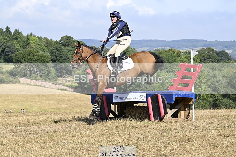 250824A-150003-38885 - 2148-Eva.Kevern-Monivea.Western.Diamond