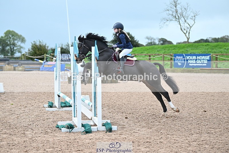 231029A-093752-02454 - 60cm Club and Schools