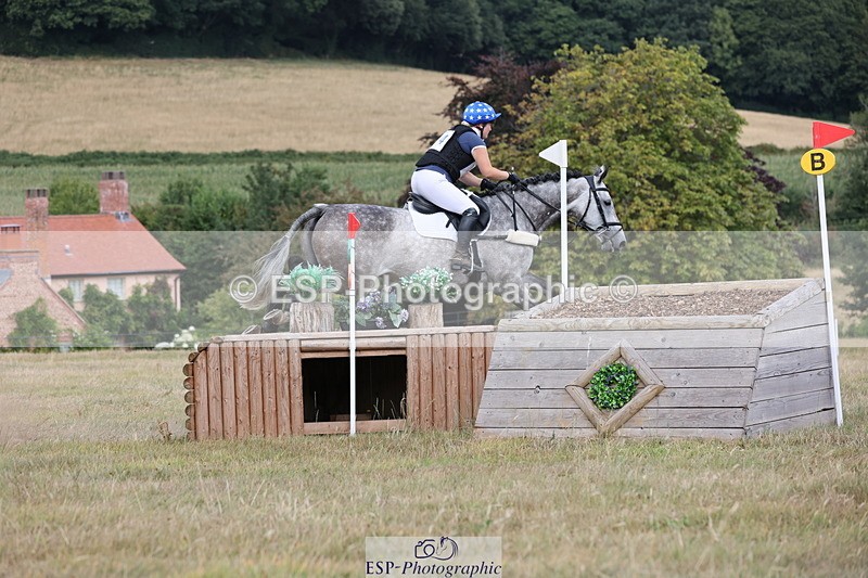 250802A-151018-06643 - D-164-Haley.Northcott-FOLDING.STAR