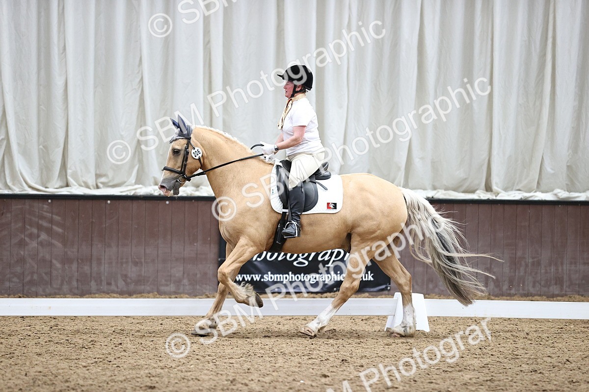 SBM_003102 - Novice 4 - 14.47-16.34