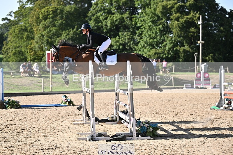 260906A-160738-04571 - Cls 24 Snr Foxhunter