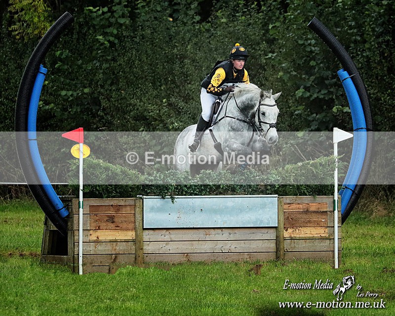 BEXCN 121024 503a - Equestrian