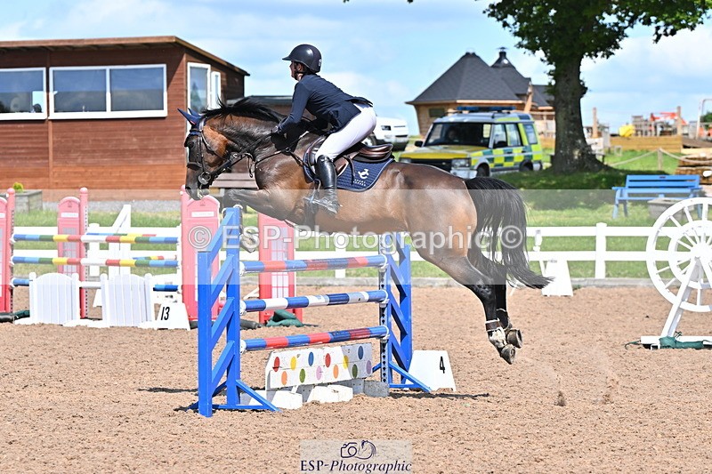 240619A-153942-00910 - Cls 5 Snr Foxhunter and 1.20m Open