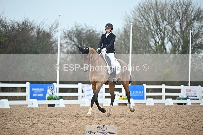 250214-134452-01986 - 217-Yasmin.Olsson-Sanderson-Top.Biats