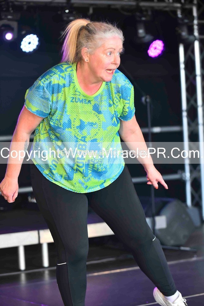 SH4_0405 - Zumba with Sara Ann.
