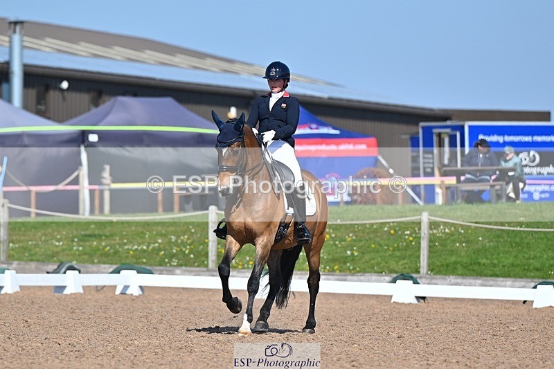 250405-105535-10047 - 115-Isla.Sully-Vagabond.De.Massa