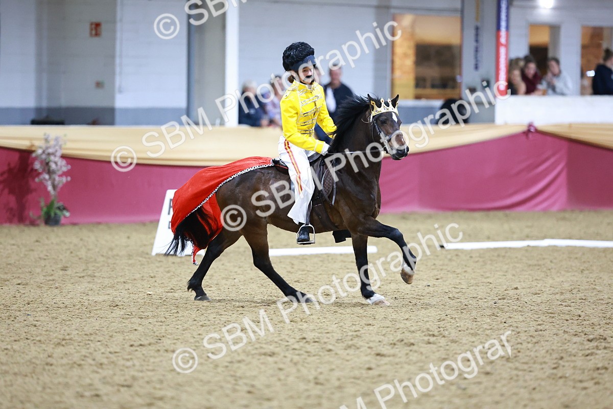 SBM_10315 - Class 62 - Strictly Fancy Dress-Age