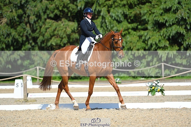 230526-155323-07203 - 251-CLASS_MOVE-Ellie_Healy-WEDTrotUp+DR
