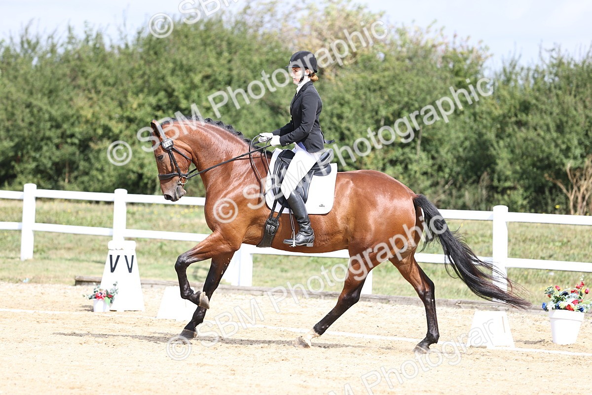 SBM_016167 - Class 14 - Novice 23 - 10.29-11.32