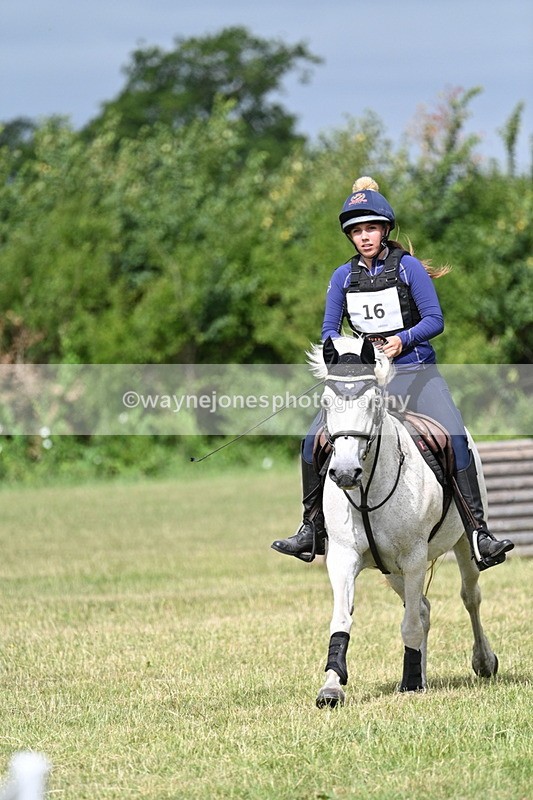 WJ7_5116 - 60cm XC Time 10:17 to 10:49