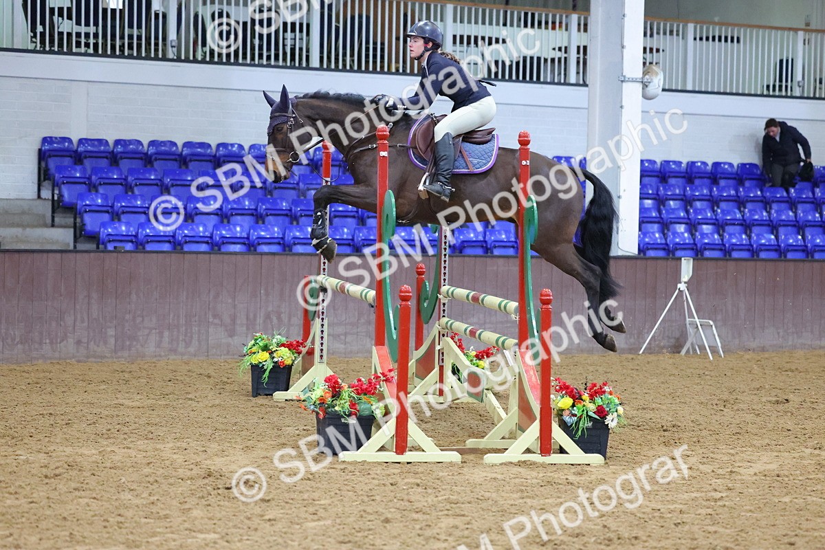 1I0A4861 - Class 9 - Senior Newcomers/ 1.10m Open
