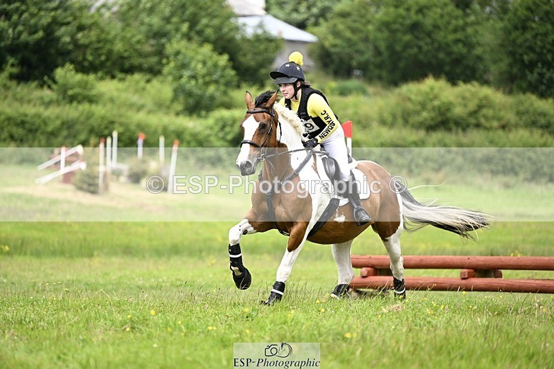 240630-142931-01894 - 809-Ella_Gilber-Coded_Country_Eva