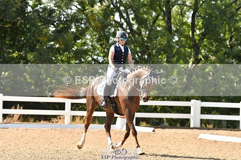 250817-154607-11303 - 214-Verity.PerryVogue