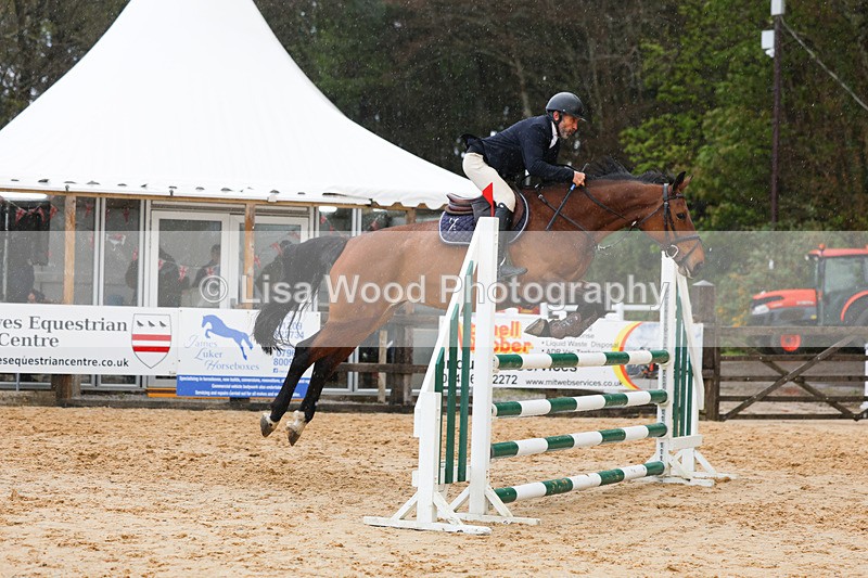 3E7A1548 - Class 6: Senior 1.05m