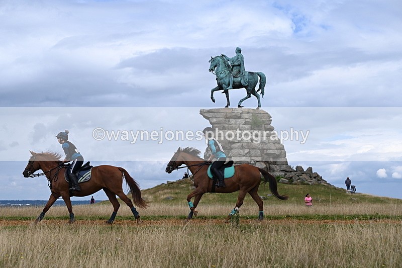 DSC_7745 - Time at Statue 13:16 to 13:52