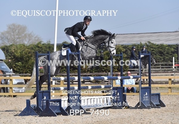 BPP_7490 - CLASS 5 Senior Newcomers/ 1.10m Open
