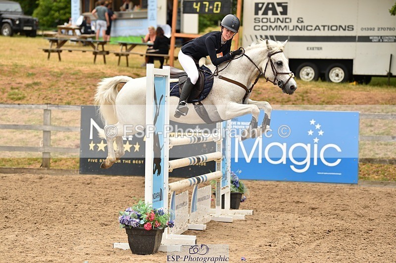 230618-140814-12855 - Cls 25 Pony Foxhunter & 1.10m Open