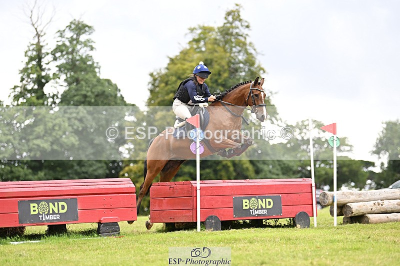 240825X-162559-36273 - 80cm XC 15.30 to 16.30