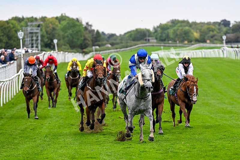 011025-Race 6-Mudamer-0589 - Race 6
