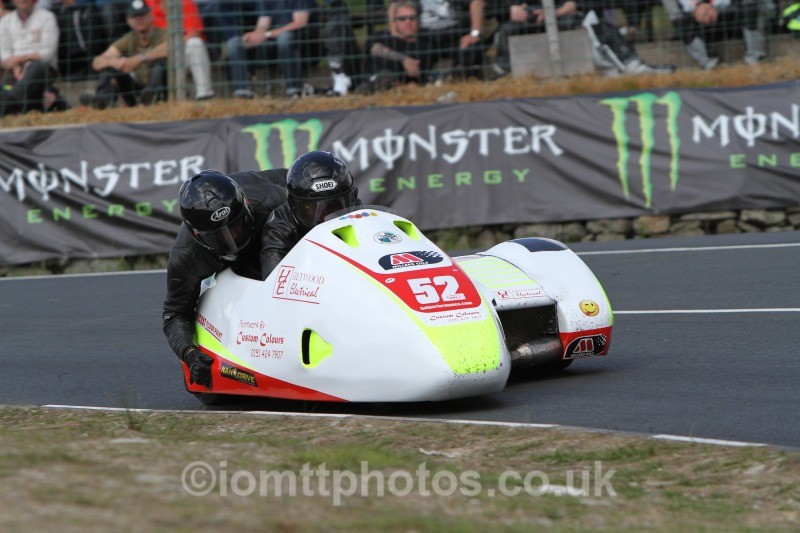 John Shipley / Ian Cunliffe LCR F2 sidecar / TEAM SHIPLEY RACING - Sure Sidecar Race 1