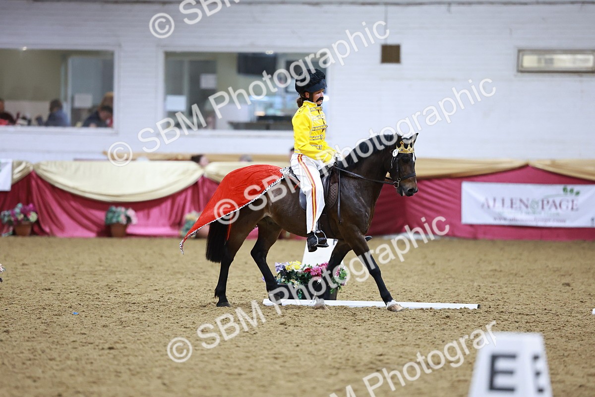 SBM_10326 - Class 62 - Strictly Fancy Dress-Age