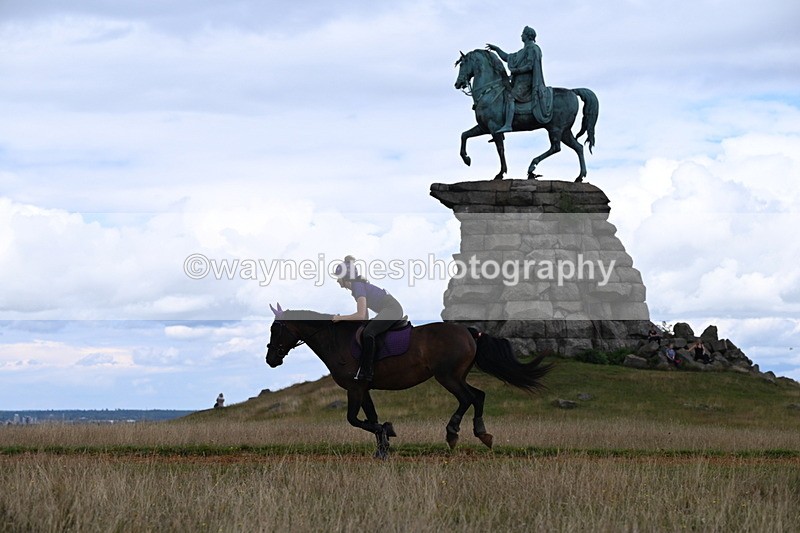 DSC_9453 - Time at Statue 15:11 to 15:58