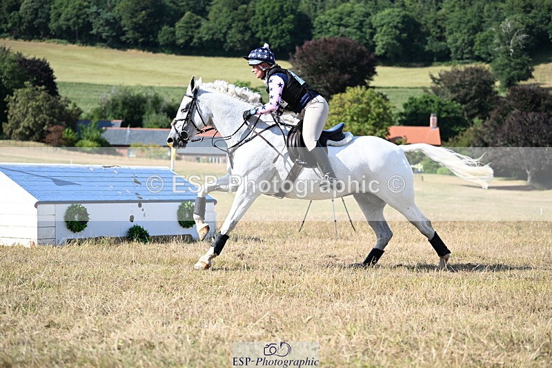 250803A-163413-17033 - Q-760-Sharon.Routley-KNOCKDOMNEY.SILVER.GAP
