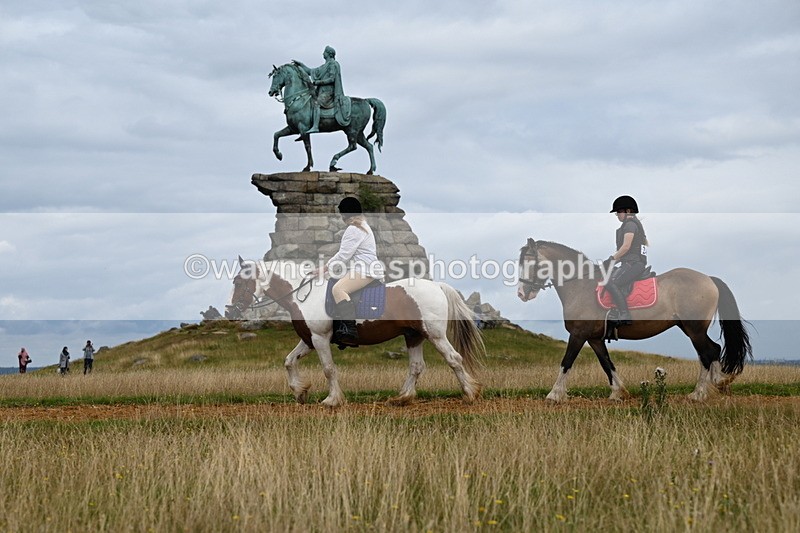DSC_6244 - Time at Statue 12:17 to 12:44