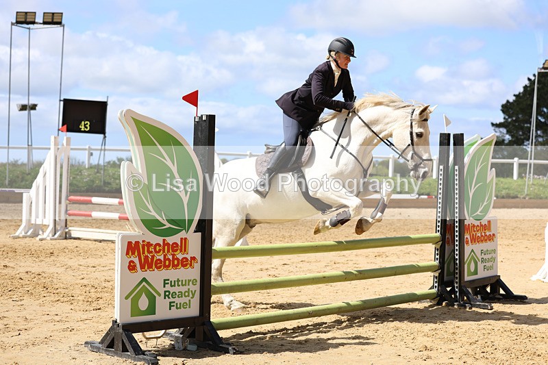 3E7A7750 - Class 9: 80cm Senior