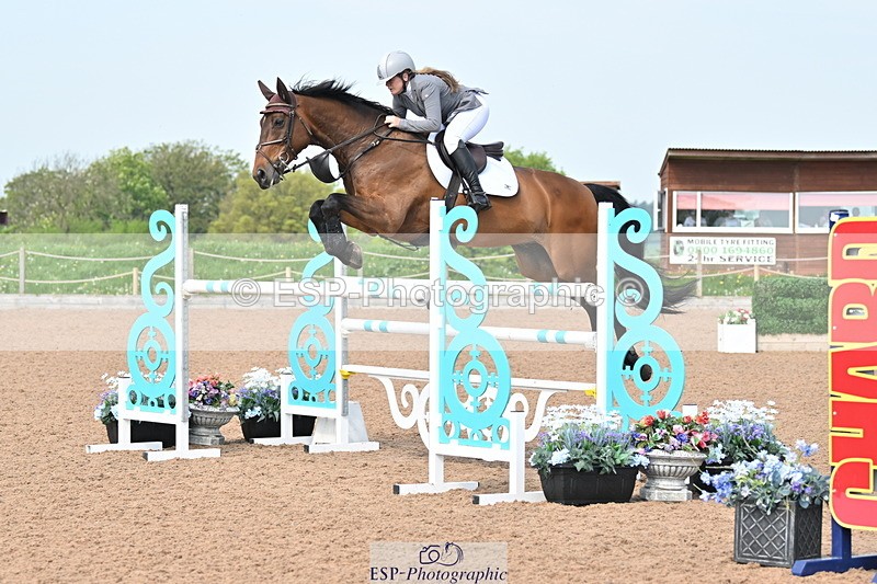 240512A-102259-17236 - Cls 48 National 1.30m Open