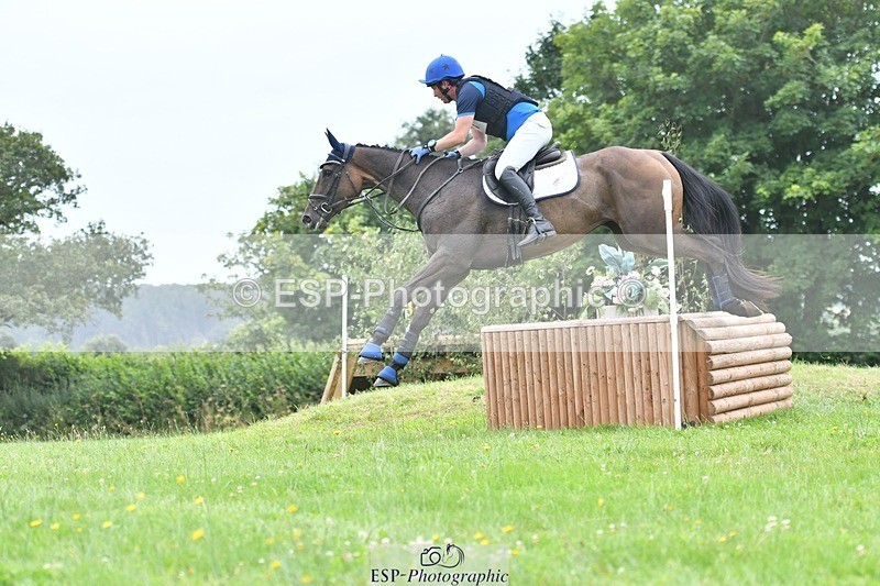 240803-123342-04225 - 137-Tim_Cheffings-HORGANS_ETOILE