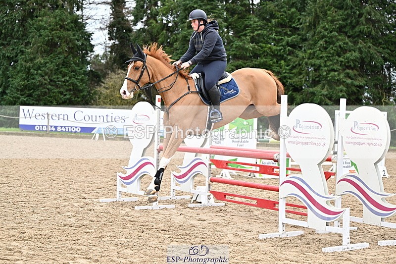 250201A-124121-00670 - Cls 03 Local Horse 110cm