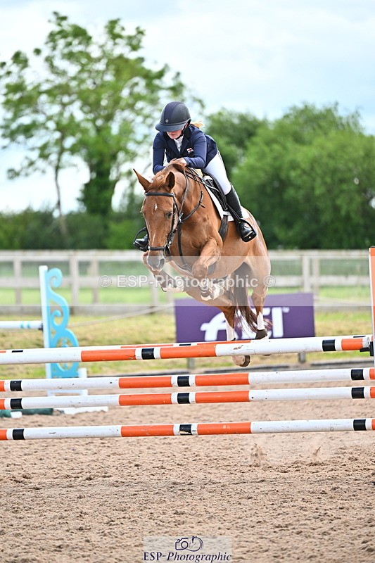 240608A-124106-02347 - Cls 4 Snr Newcomers and 1.10m Open