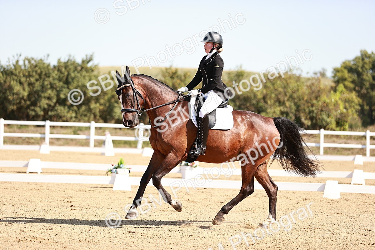 SBM_004394 - Class 12 - Novice 5 - 10.31-11.41