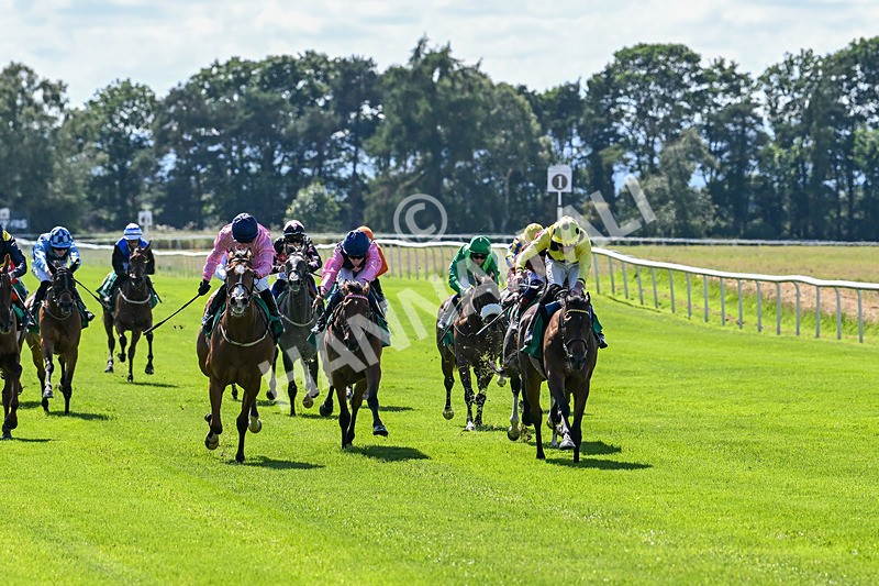 160624-Race 1-Alice Fairfax-8273 - Race 1