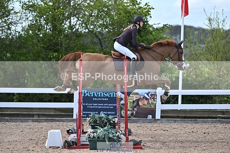 240418A-134609-03582 - Cls 13, 1 Star Bronze Tour 1.10m