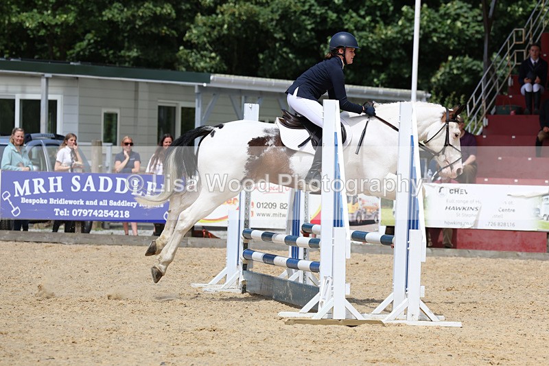 3E7A2672 - Class 4: 70 -75cm Part B