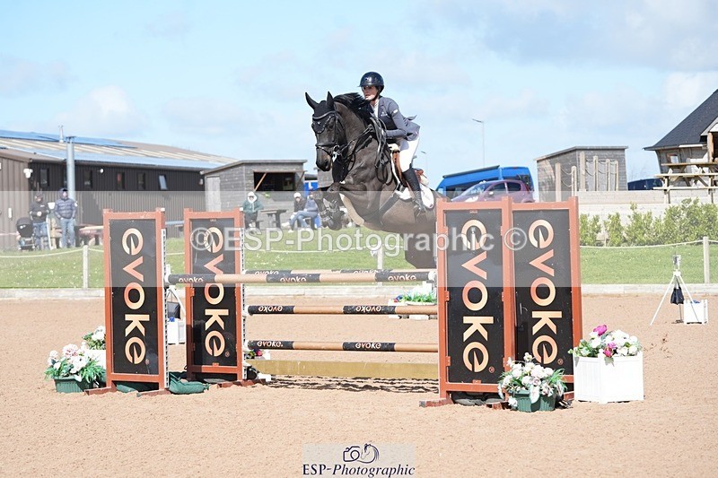 260328-120055-03298 - Cls 15 Foxhunter