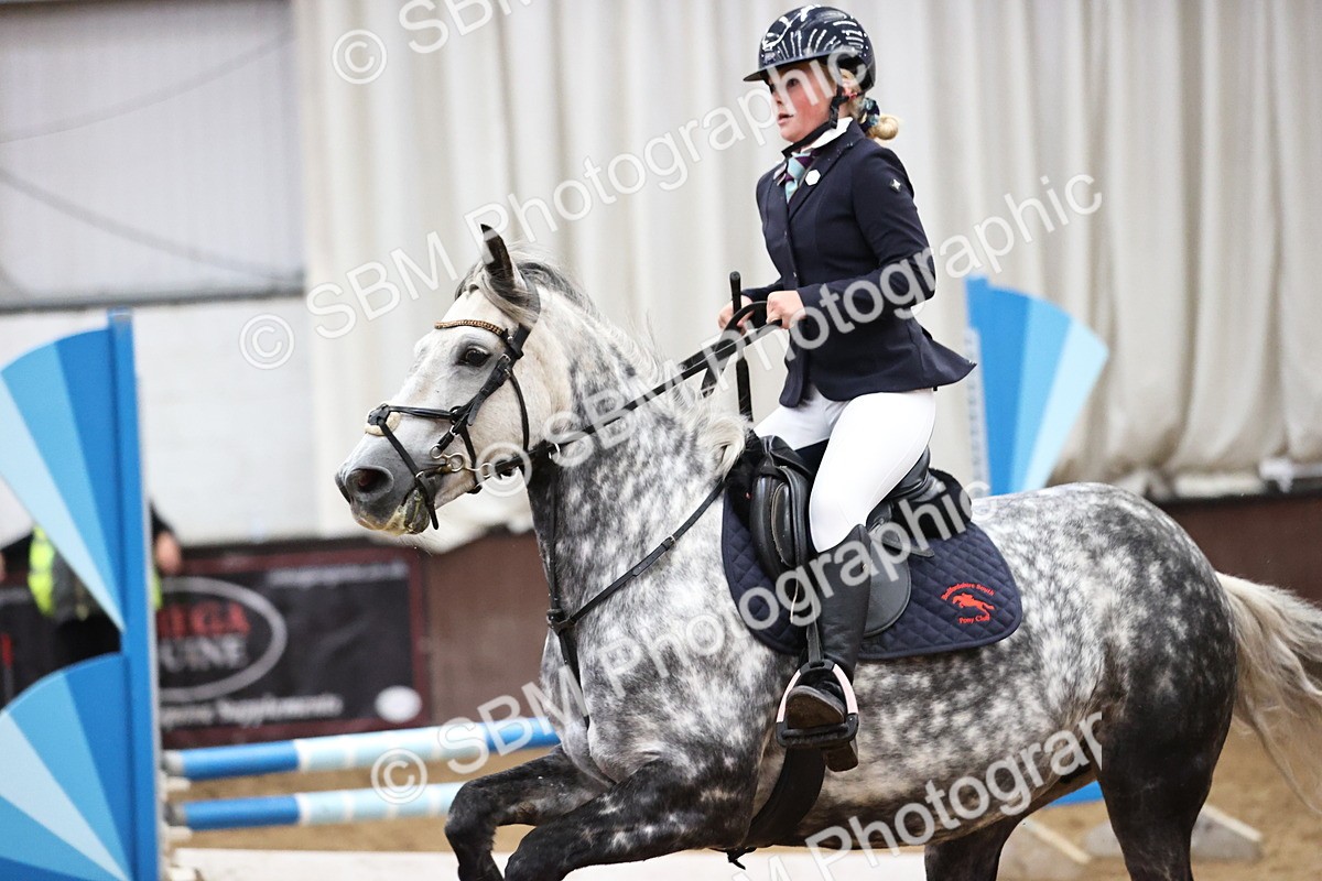 SBM_001493 - Class 5 - Henlow Veterinary Hospital 70cm