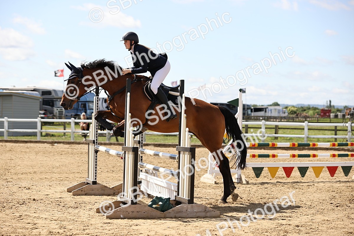 SBM_002100 - Class 9 - Senior British Novice - 90cm