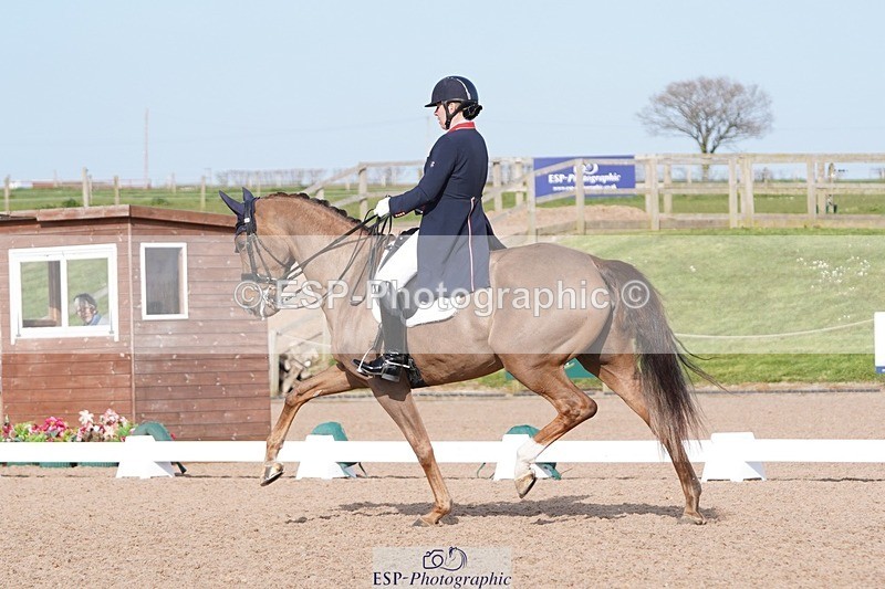 250404-162518-07699 - 138-fiona.bigwood-Donna.Bella