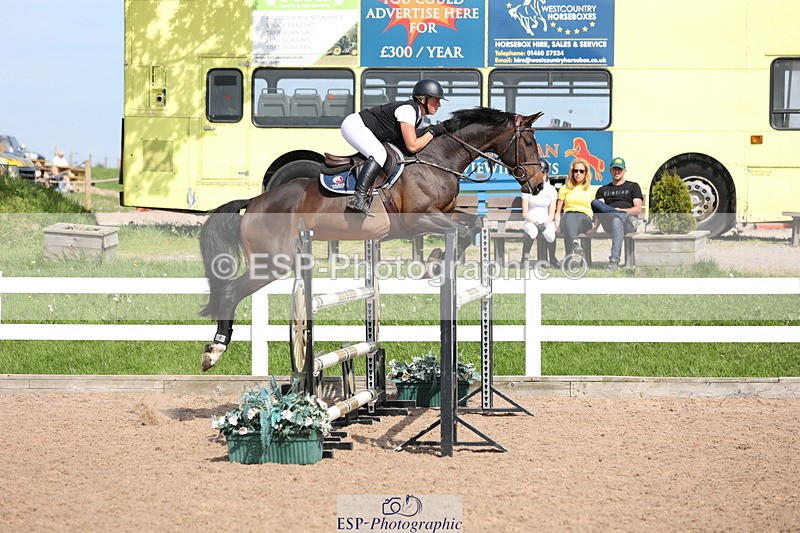 240510A-160445-09075 - Cls 18 1.10m National Am Quali and Open