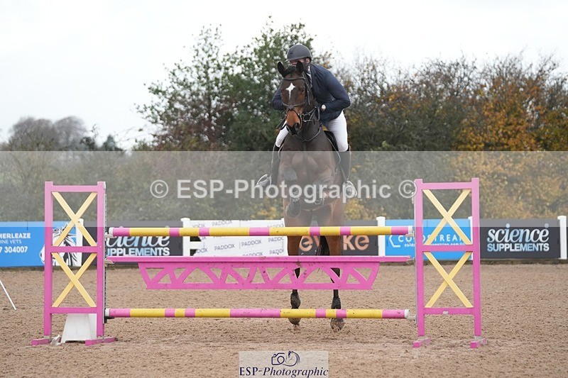 251107-130749-01074 - Cls 6 Foxhunter and 1.20m Open