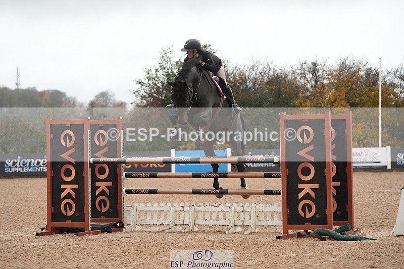 251107-134348-01227 - Cls 6 Foxhunter and 1.20m Open
